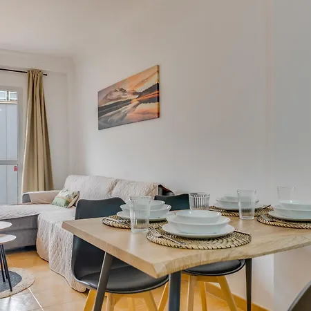 Lejlighed Home2book Sunny Getaway & Pool In