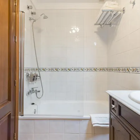 Lejlighed Home2book Sunny Getaway & Pool In *