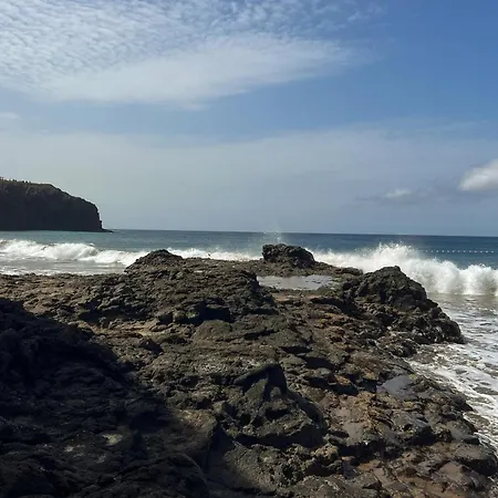 Home2book Sunny Getaway & Pool In Lejlighed