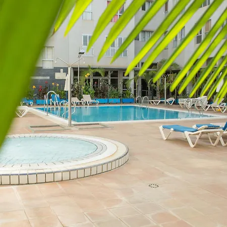 Home2book Sunny Getaway & Pool In *